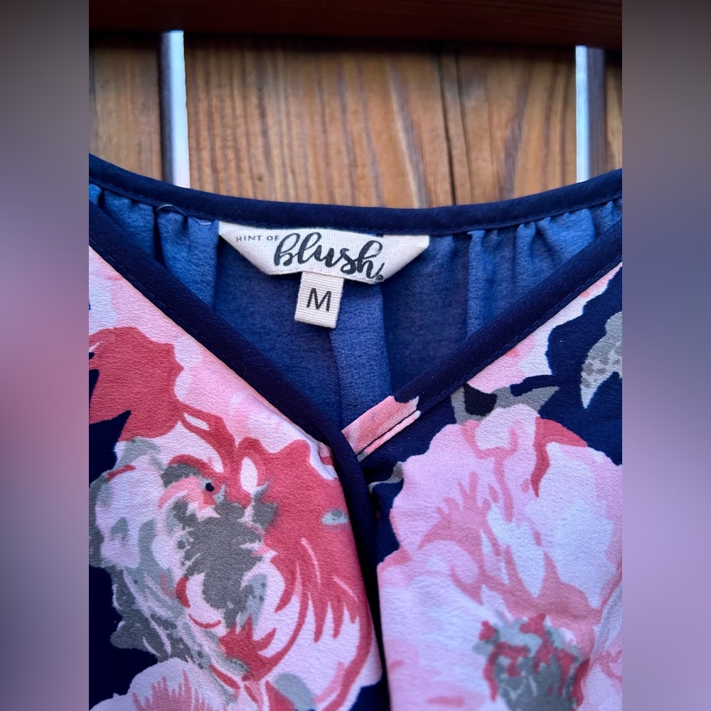 Hint of Blush dress Ruffle Navy Floral Sz. Medium - Picture 2 of 11